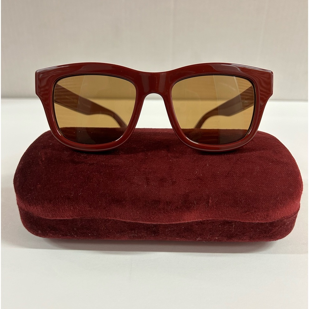 Gucci Sunglasses Unisex 1135S.